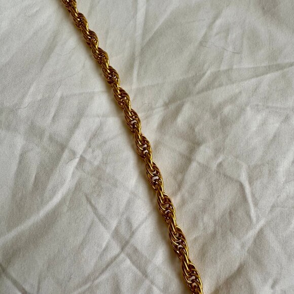 Vintage VENDOME Long Gold Tone Metal Chain Necklace - EUC - Picture 3 of 8